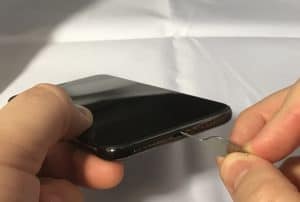 How to clean phone's charging port